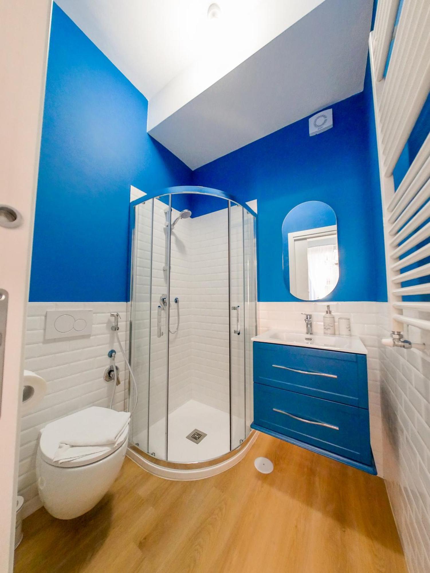 Chic Modern 2-Bedroom Near Metro Roma Exterior foto